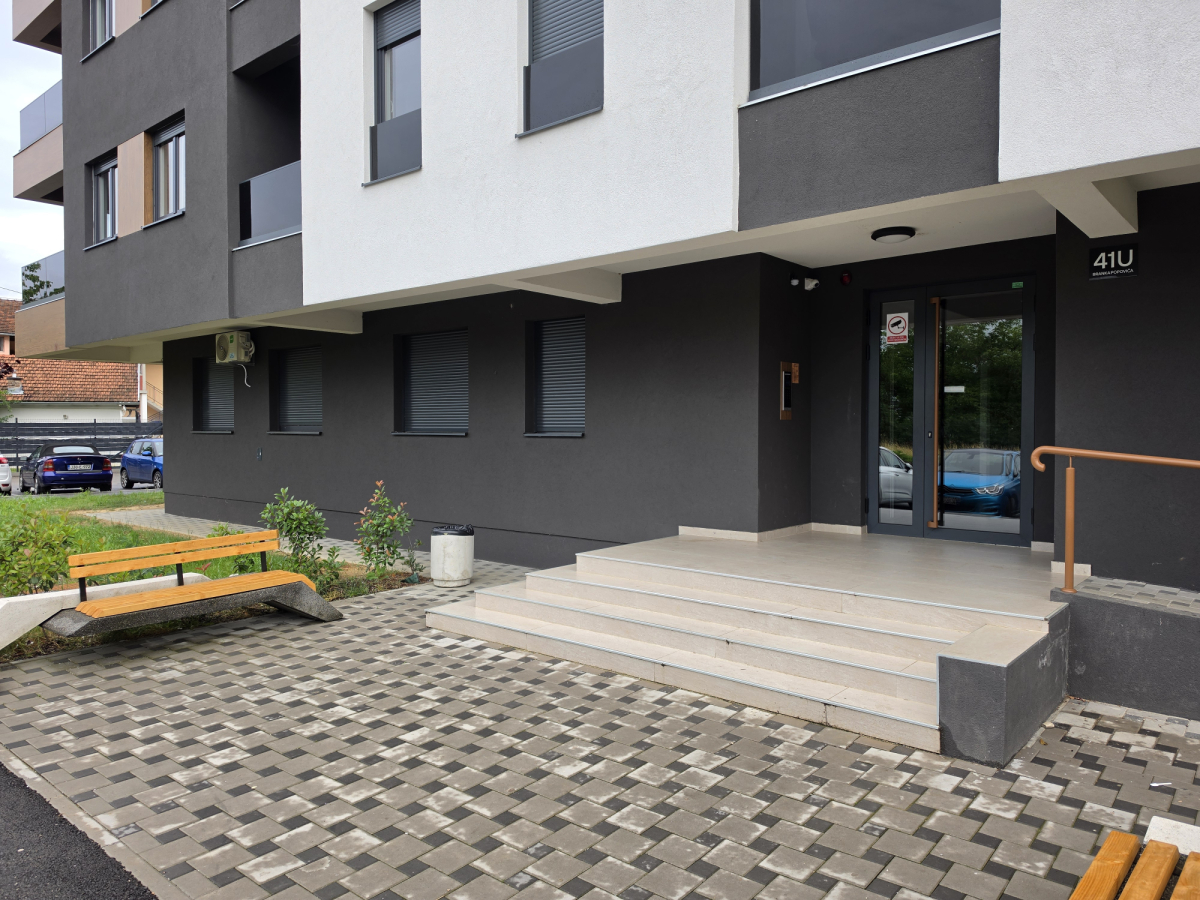 Prodaja stan Lazarevo Banja Luka 71m2 27