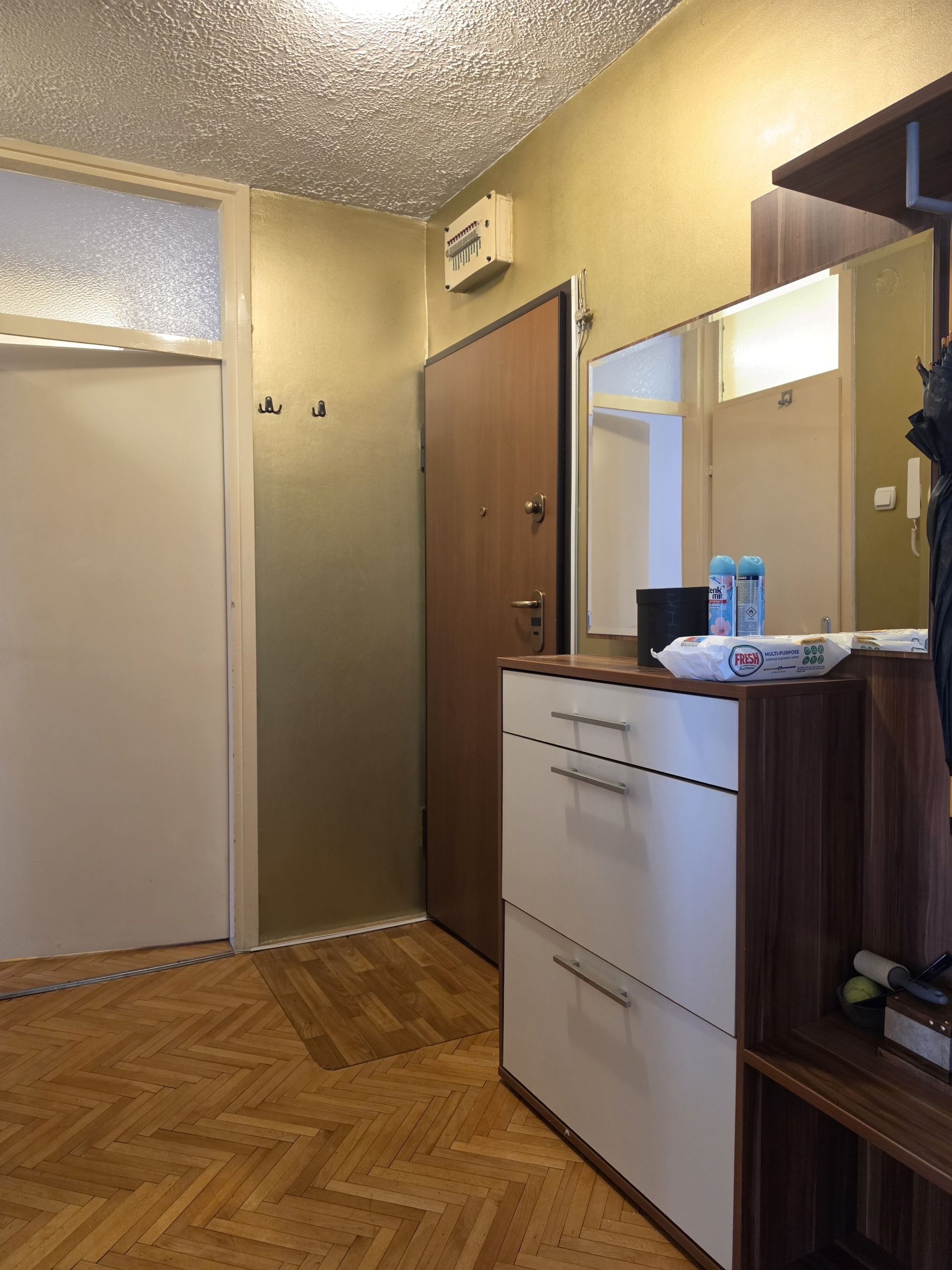 Izdavanje stan Banja Luka centar 77m2 Pentagon 1