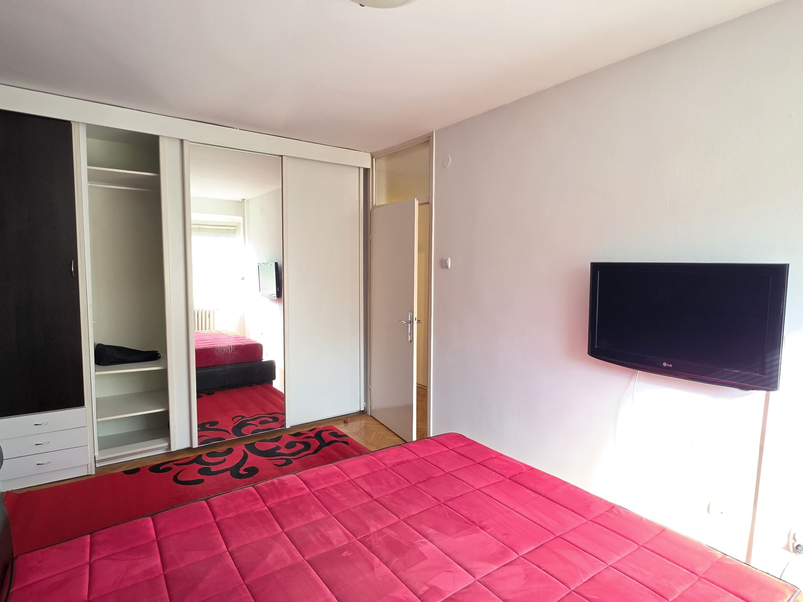 Izdavanje stan Banja Luka centar 77m2 Pentagon 4