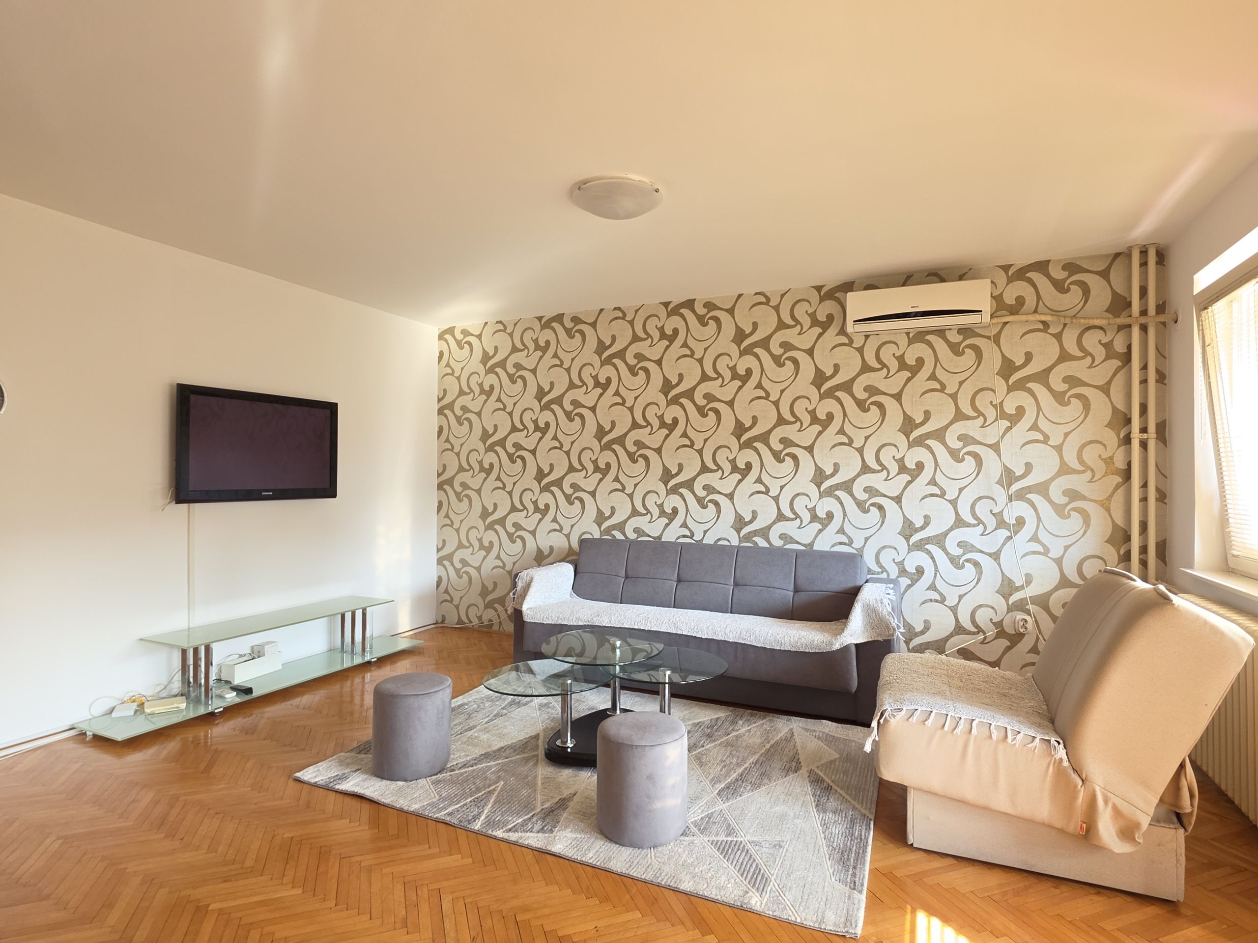 Izdavanje stan Banja Luka centar 77m2 Pentagon